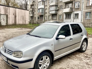 Авто Volkswagen Golf 2001 № 8277609