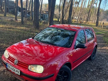 Авто Volkswagen Golf 2000 № 8277995