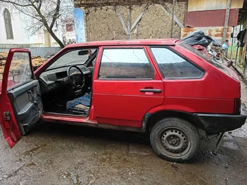 Авто ВАЗ 2109 1989 № 8278041