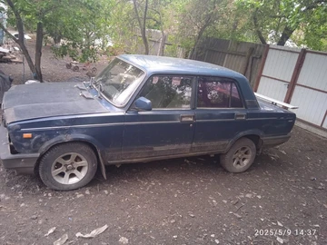 Авто ВАЗ 2107 2000 № 8278182