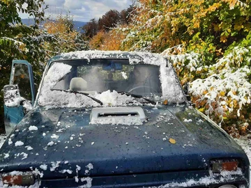 Авто ВАЗ 2121 2002 № 8278188