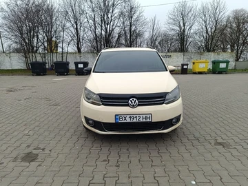 Авто Volkswagen Touran 2015 № 8278346