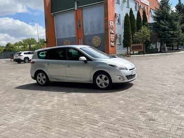 Авто Renault Scenic Iii 2010 № 8278572