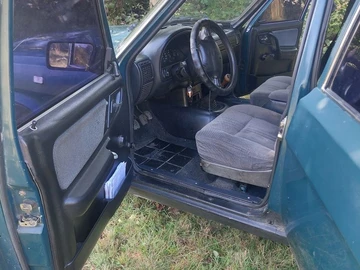 Авто ГАЗ 3110 1999 № 8278612