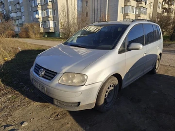 Авто Volkswagen Touran 2004 № 8278651