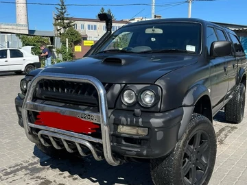 Авто Mitsubishi L 200 2004 № 8278679