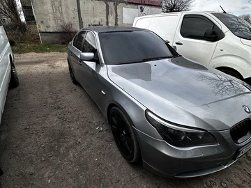 Авто BMW 5 Серия 2004 № 8278709