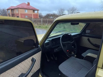 Авто ВАЗ 2105 2000 № 8278940