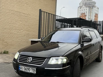 Авто Volkswagen Passat Variant 2002 № 8279014