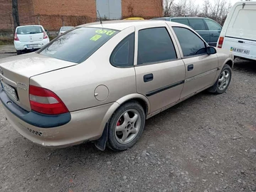 Авто Opel Vectra 1998 № 8279202