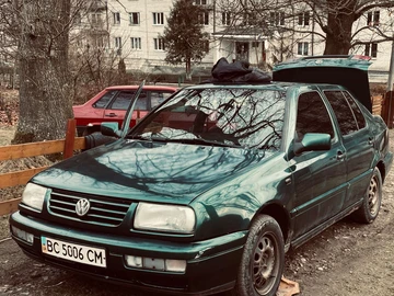 Авто Volkswagen Vento 1997 № 8279221