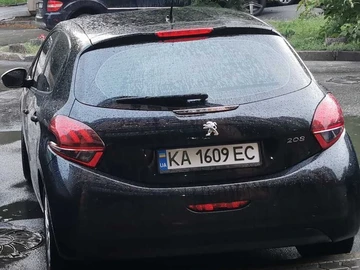 Авто Peugeot 208 2013 № 8279305