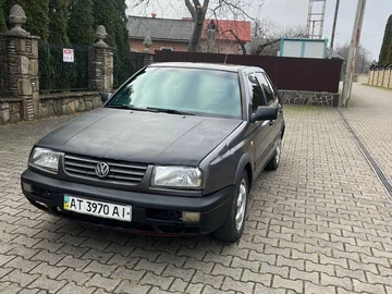 Авто Volkswagen Vento 1993 № 8279378