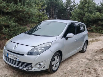 Авто Renault 5 2011 № 8279624