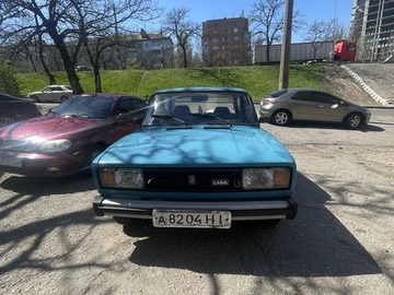 Авто ВАЗ 2105 1992 № 8279711
