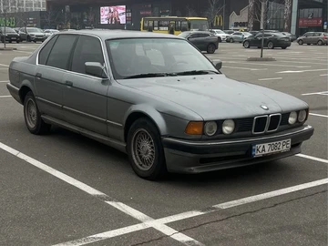 Авто BMW 7 Серия 1989 № 8279712