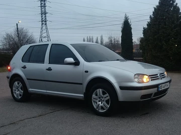 Авто Volkswagen Golf 2002 № 8279891