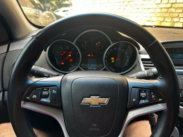 Авто Chevrolet Cruze 2011 № 8279893