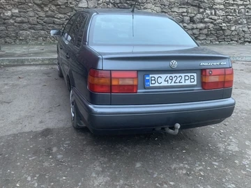 Авто Volkswagen Passat Sedan 1995 № 8280093