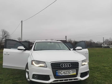 Авто Audi A4 2011 № 8280095
