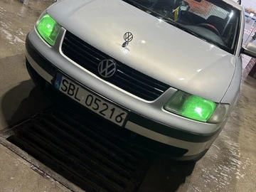 Авто Volkswagen Passat Variant 2002 № 8280103