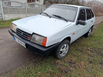 Авто ВАЗ 2109 1992 № 8280287