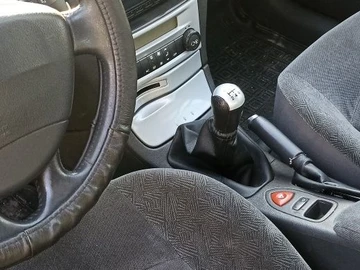 Авто Renault Laguna 2002 № 8280390