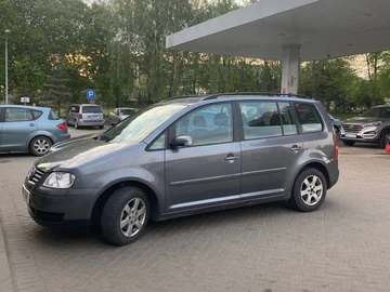 Авто Volkswagen Touran 2006 № 8280514