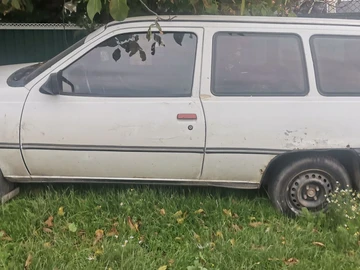 Авто Opel Kadett 1992 № 8280720