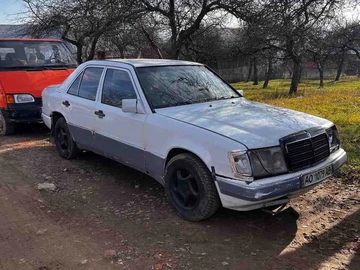 Авто Mercedes W124 1985 № 8281192