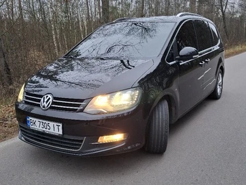 Авто Volkswagen Sharan 2011 № 8281386