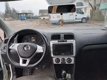Авто Volkswagen Polo 2016 № 8281511