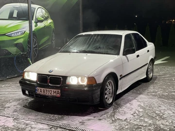 Авто BMW 3 Серия 1994 № 8281702