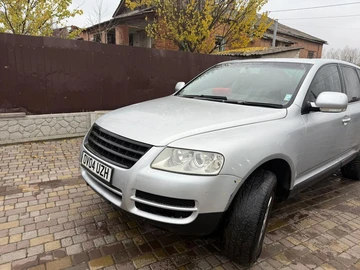 Авто Volkswagen Touareg 2004 № 8281882