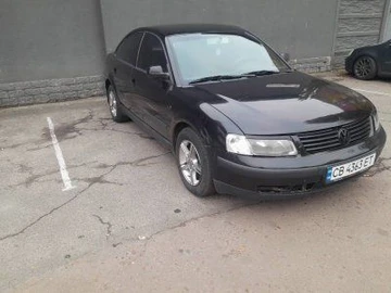 Авто Volkswagen Passat Sedan 2000 № 8281889