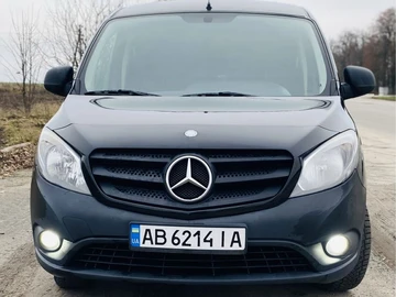 Авто Mercedes Mb 2015 № 8282111