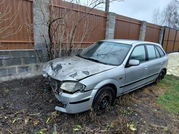 Авто Mazda 323 2001 № 8282169