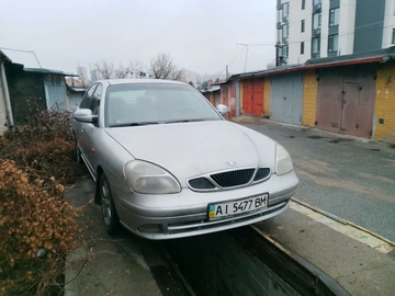 Авто Daewoo Nubira 2000 № 8282361