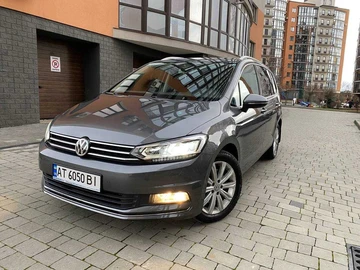 Авто Volkswagen Touran 2016 № 8282512