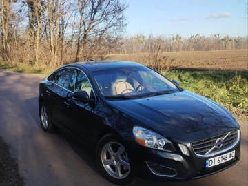 Авто Volvo S60 2011 № 8282576