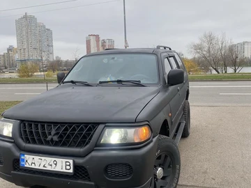 Авто Mitsubishi Pajero 2004 № 8282598