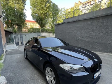 Авто BMW 5 Серия 2012 № 8282603