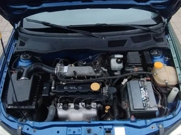 Авто Opel Astra 2002 № 8283040