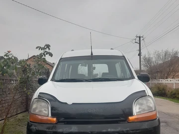Авто Renault Kangoo Passenger 2000 № 8283059