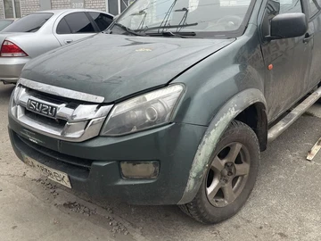 Авто Isuzu D-Max 2012 № 8283061