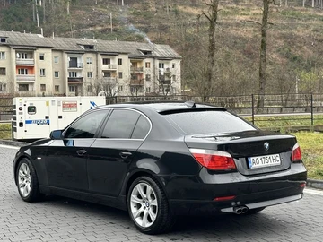 Авто BMW 5 Серия 2004 № 8283230