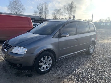 Авто Volkswagen Touran 2005 № 8283245