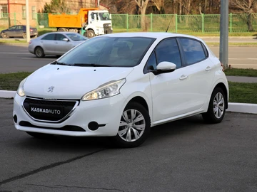 Авто Peugeot 208 2013 № 8283282