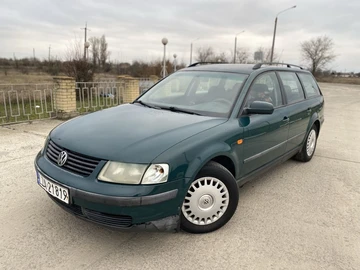 Авто Volkswagen Passat Hatchback 1998 № 8283475