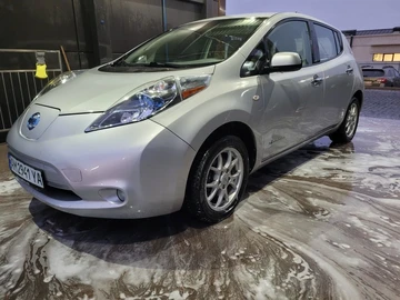 Авто Nissan Leaf 2011 № 8283596